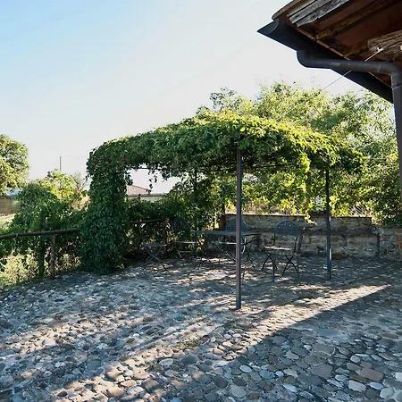 Grossola Farm stay *